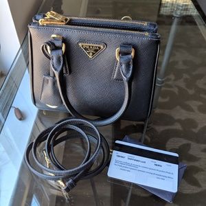 Prada mini saffiano lux in nero